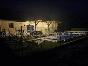 Photo de le Séjours à la campagne Maison avec piscine à Troche